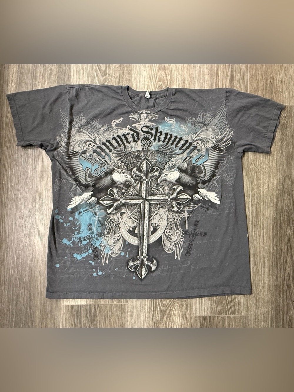 Lynyrd Skynyrd Allover Print Graphic Tee | Gray Eagle Cross Design | XL